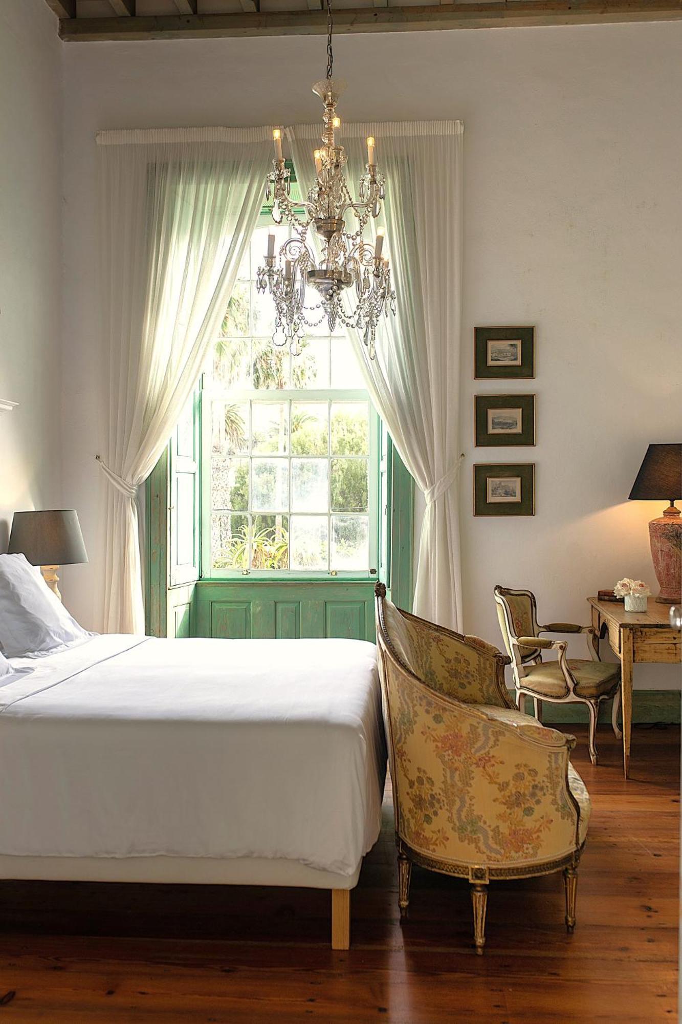 Emblemático La Casa De Naranjos Hotel