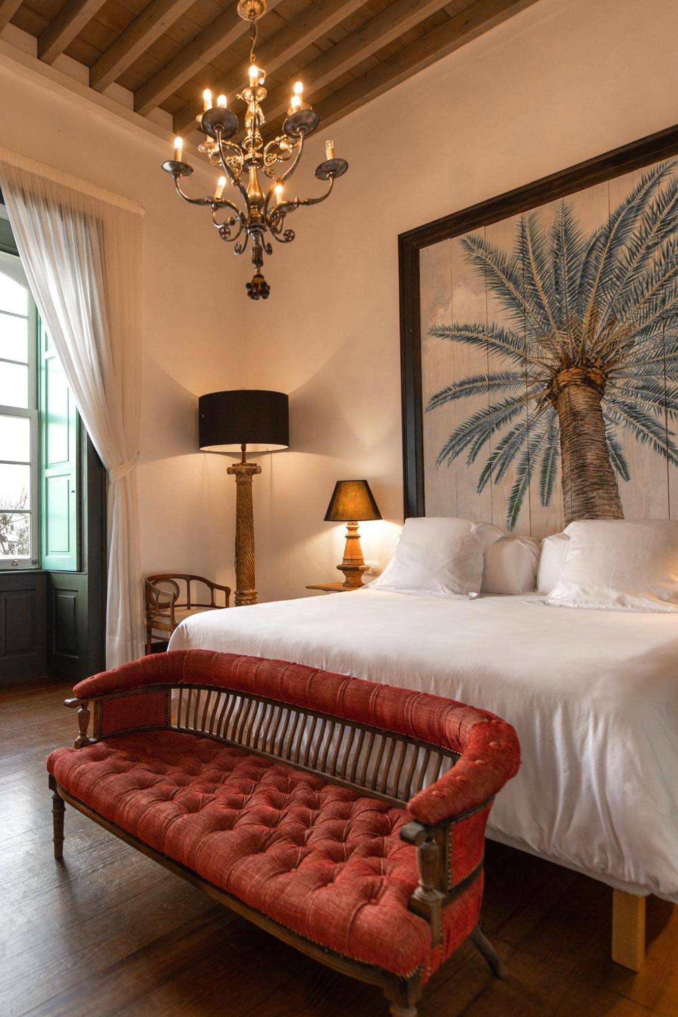 Hotel Emblemático La Casa De Naranjos 4*